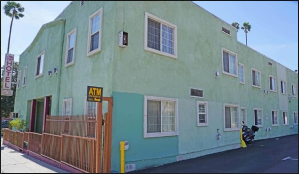 Фото Hollywood Roxy Hotel