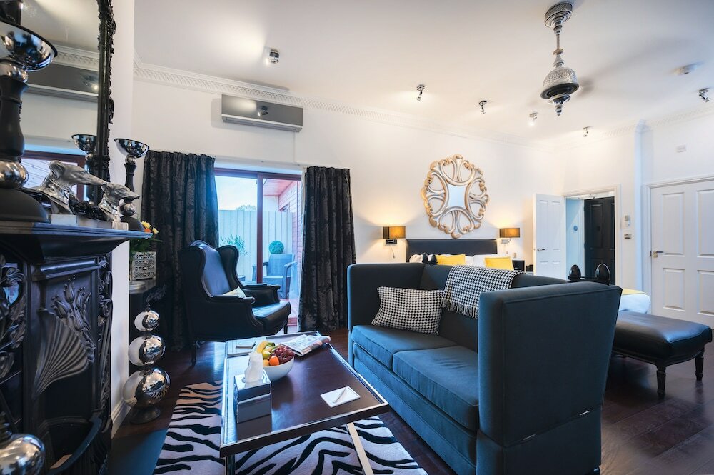 Фото Strozzi Palace Suites by Mansley