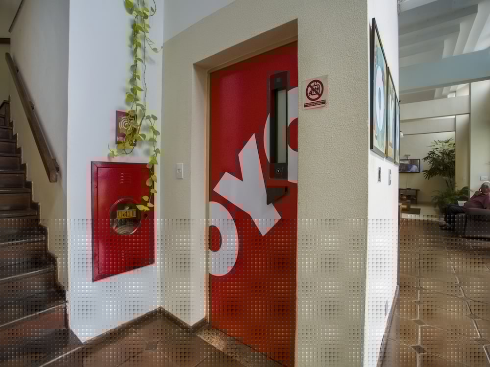 Фото Oyo Hotel La Rocca, Goiânia