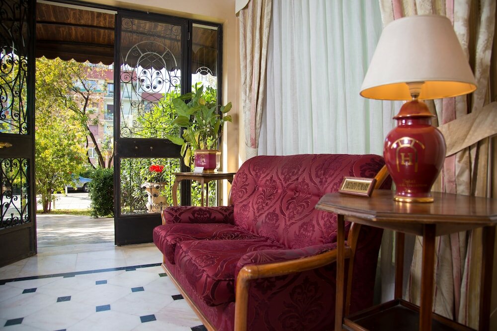 Фото Hotel Arco Di Travertino