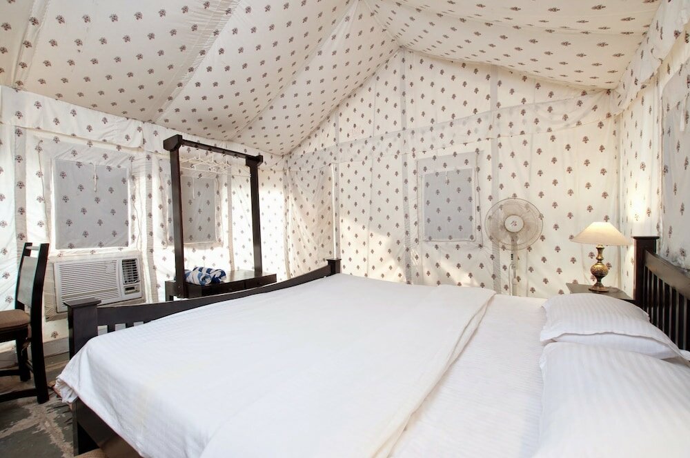 Фото Montego Bay Beach Village