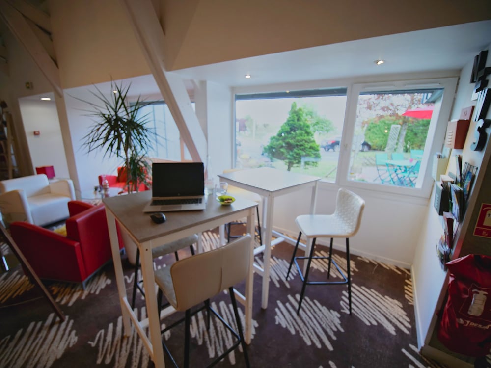 Фото Hotel ibis Nemours