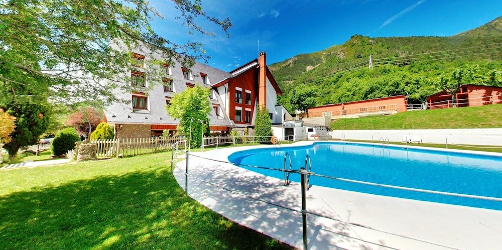 Фото Hotel Silken Ordesa