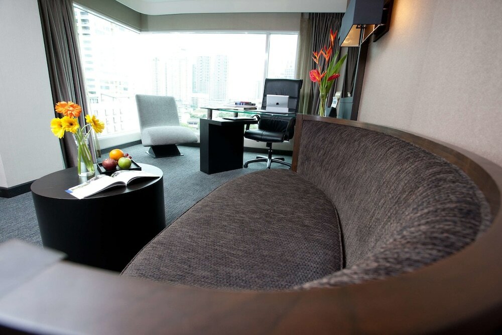 Фото Golden Tulip Mandison Suites