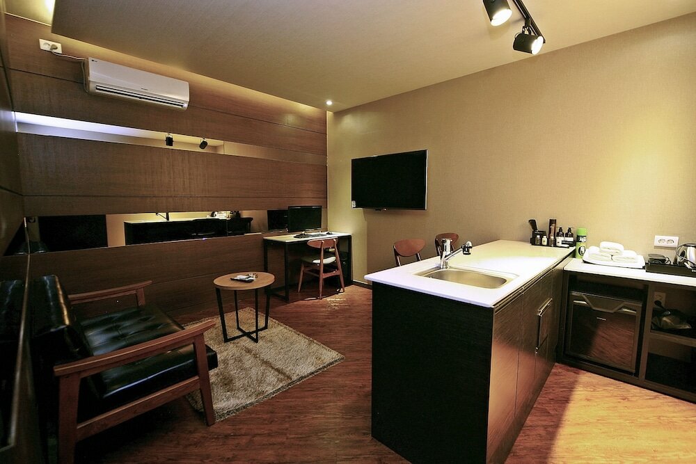 Фото 2 Heaven Hotel