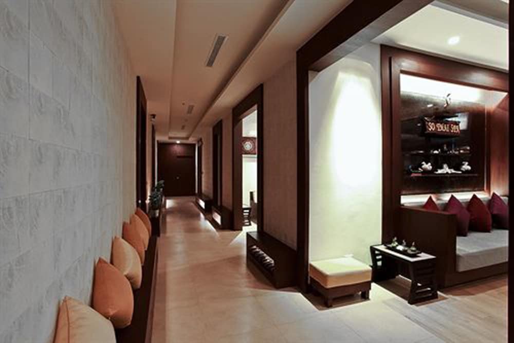 Фото Ashlee Plaza Patong Hotel & Spa