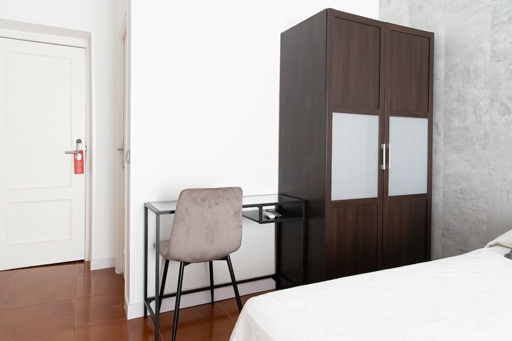 Фото Hostal Tokio