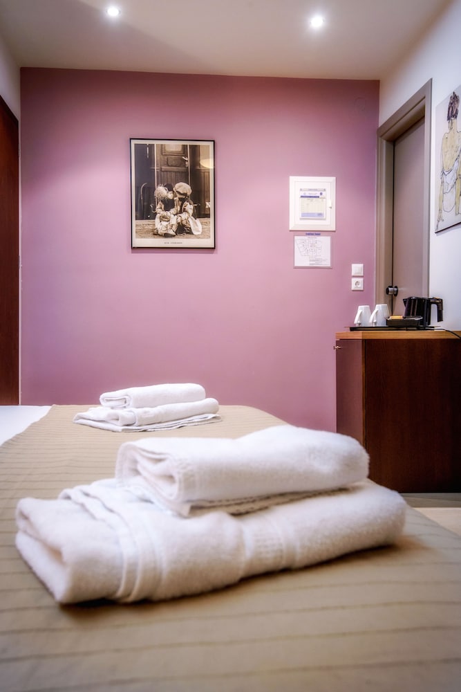 Фото Iraklion Hotel