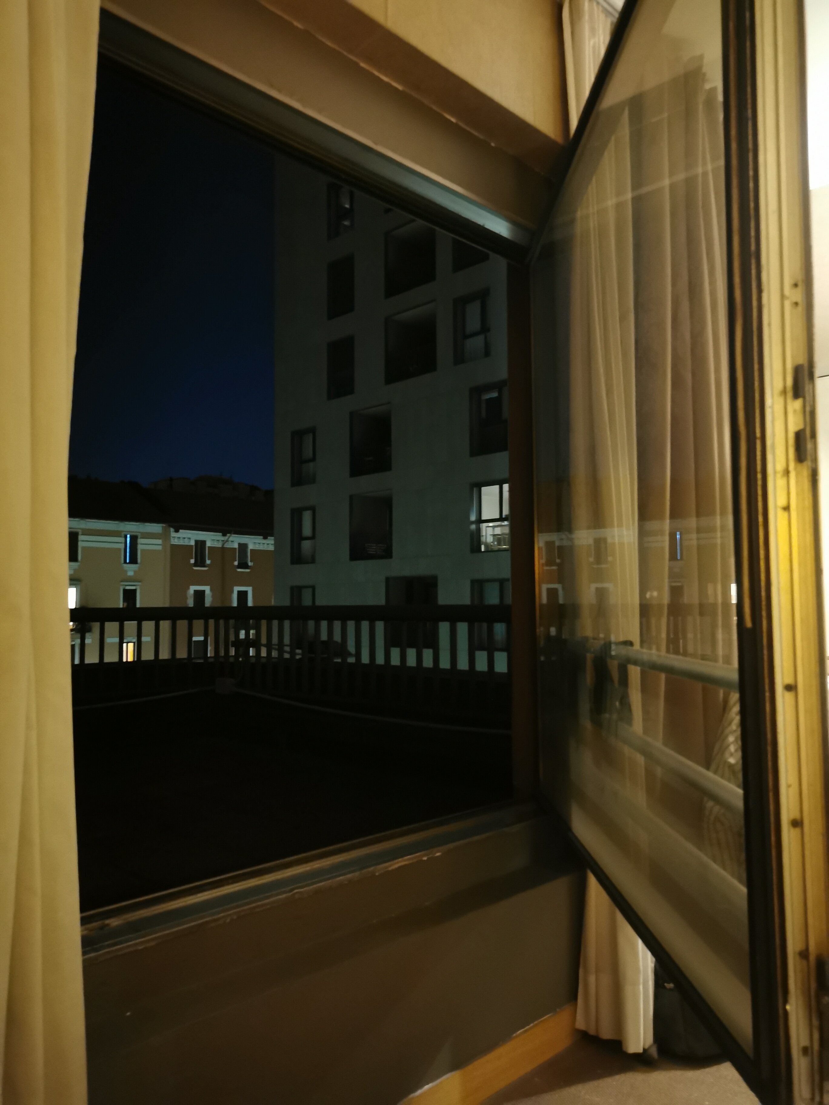 Фото Hotel Blaise & Francis