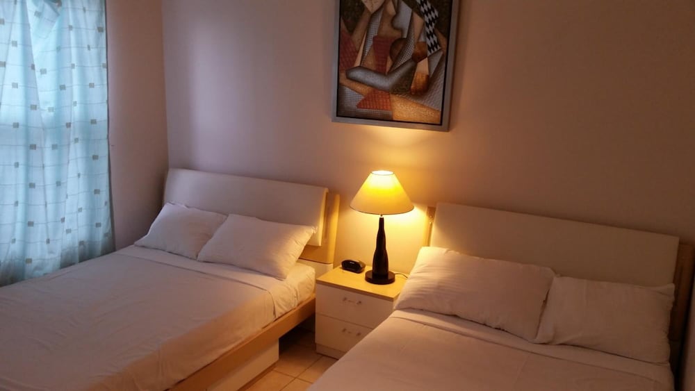 Фото Dragon Gate Inn