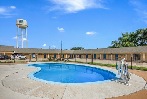 Гостиница Americas Best Value Inn Giddings