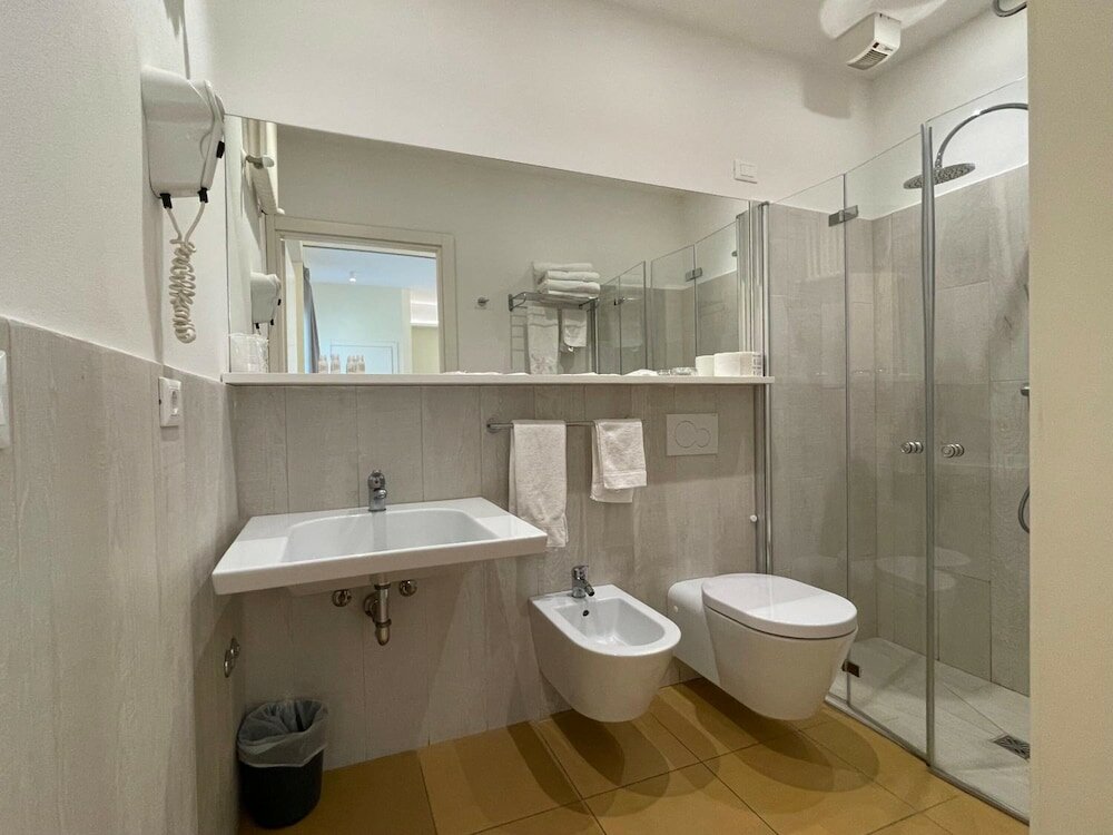 Фото Hotel City
