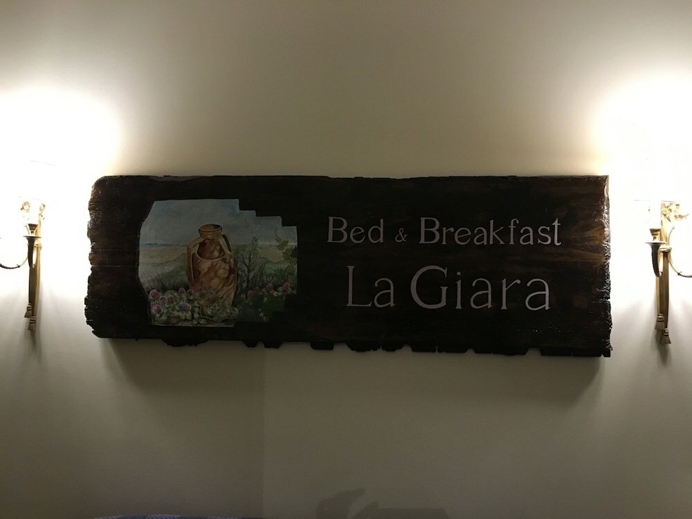 Фото La Giara Rooms