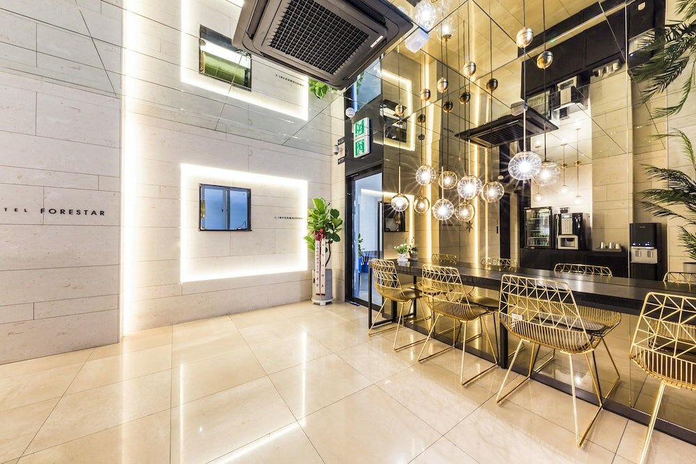 Фото Hotel Forestar Sinchon