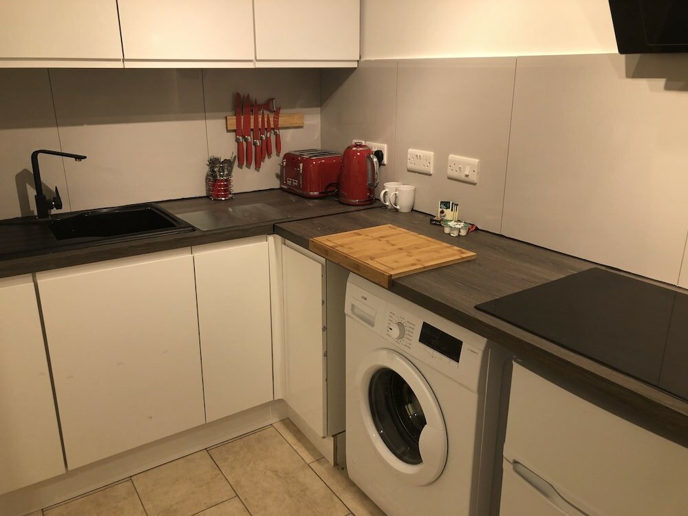 Фото Bourne Hall Hotel