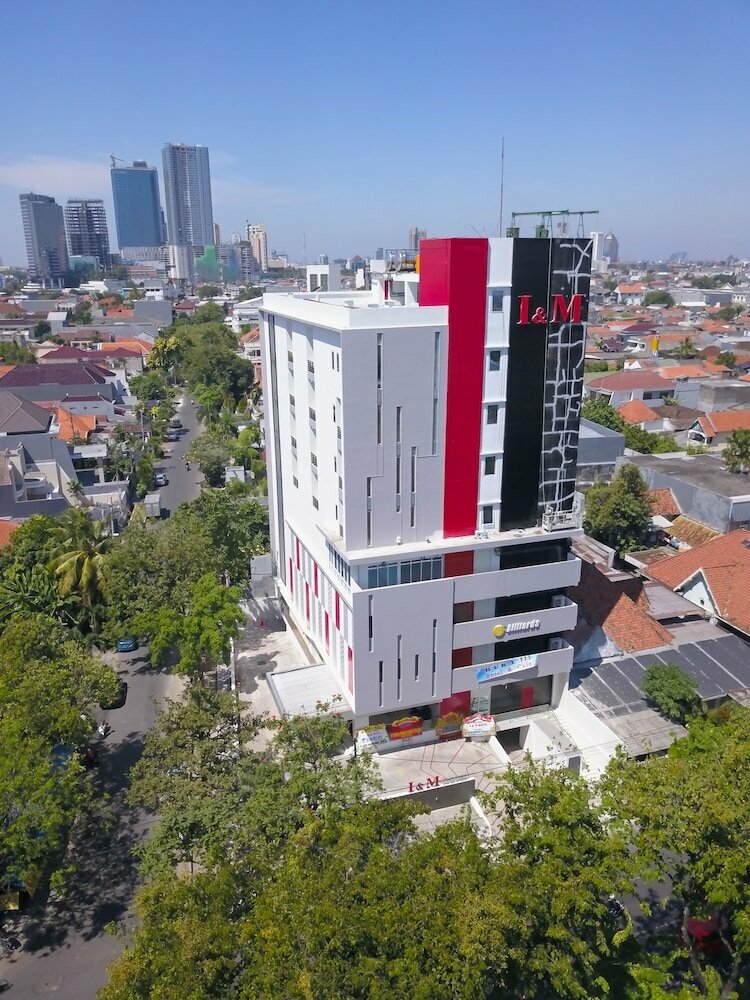 Hotel I&m Hotel Billiard, Surabaya, photo