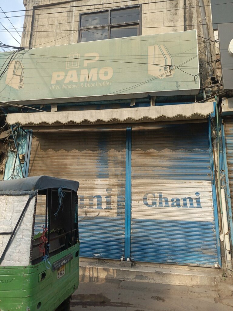 Windows Pamo, Lahore, photo