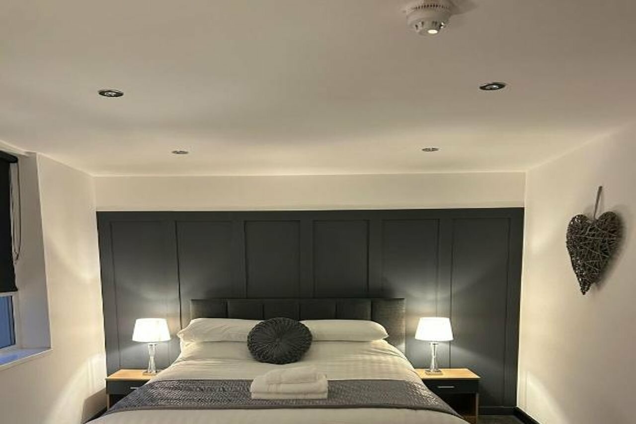 Фото Woodhouse Hotel