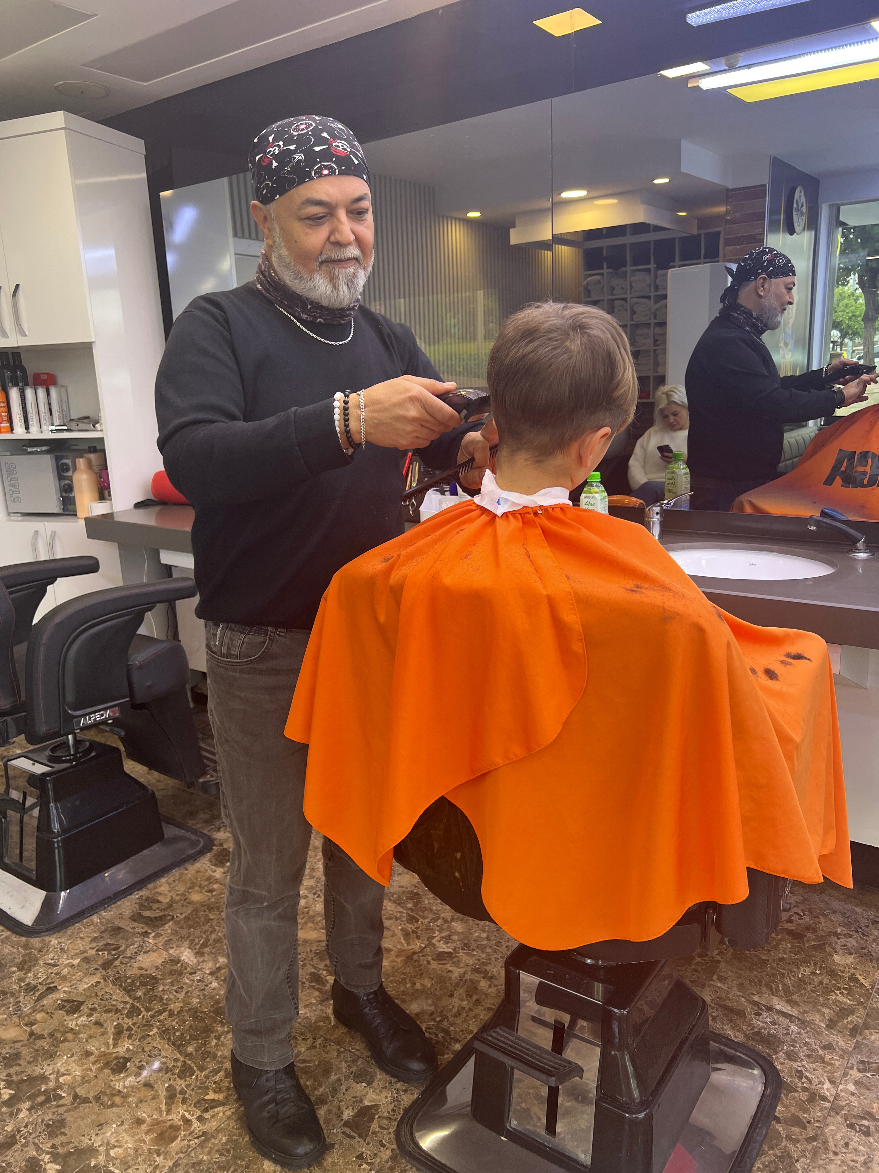 Tiga Hair Artist Erkek Kuaförü Lara