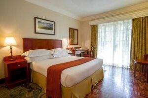 Гостиница Southern Sun Mayfair Nairobi