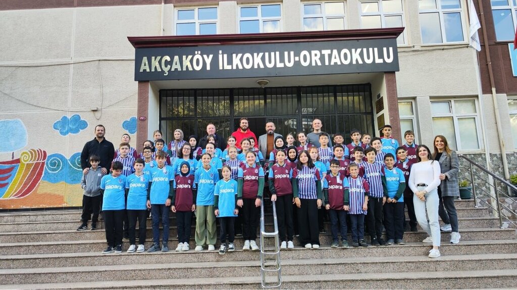 Primary school Akcakoy Primary School, Akcaabat, photo
