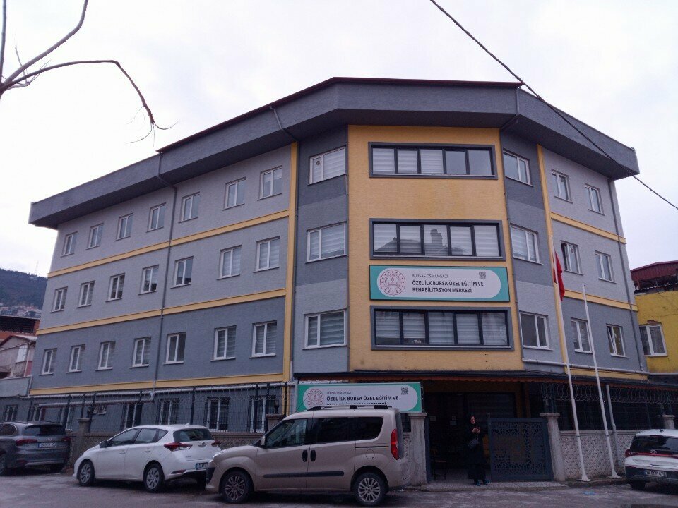 Centro educativo Ilk Bursa Ozel Egitim ve Rehabilitasyon Merkezi, , foto