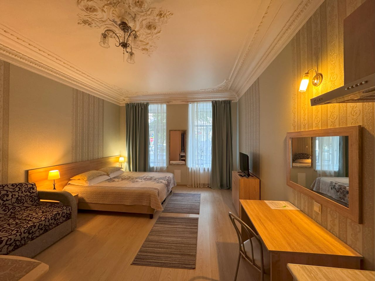 Фото отеля 2