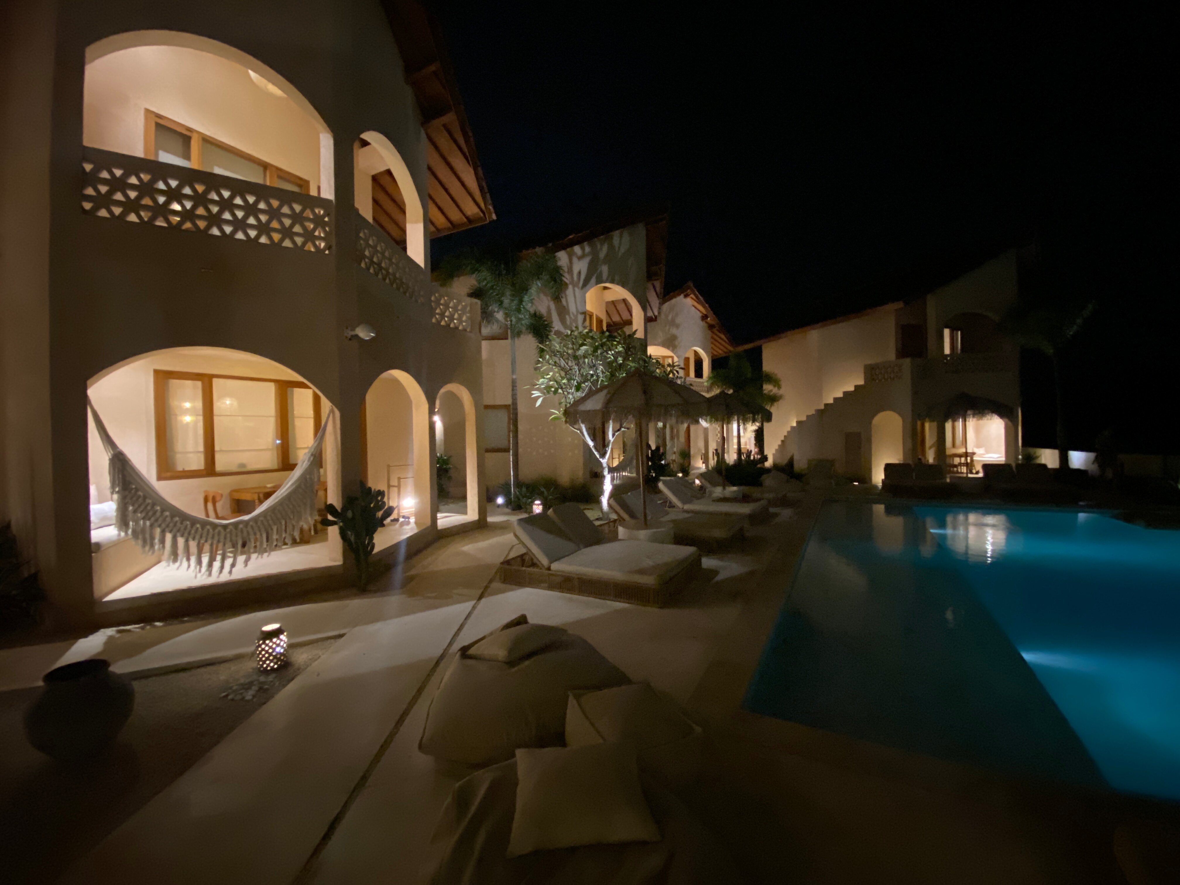 Фото Seseh Beach Villas