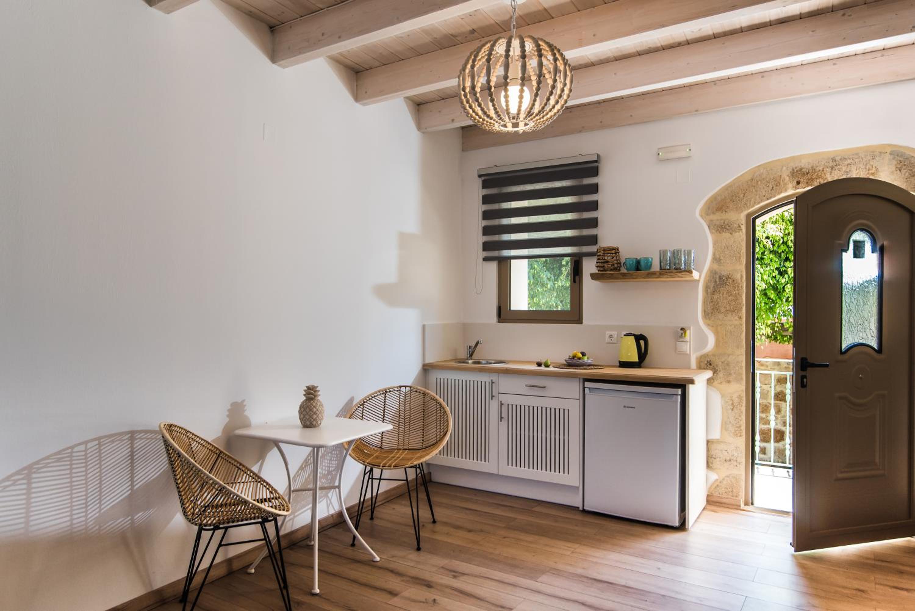 Фото Sarpidon Apartments