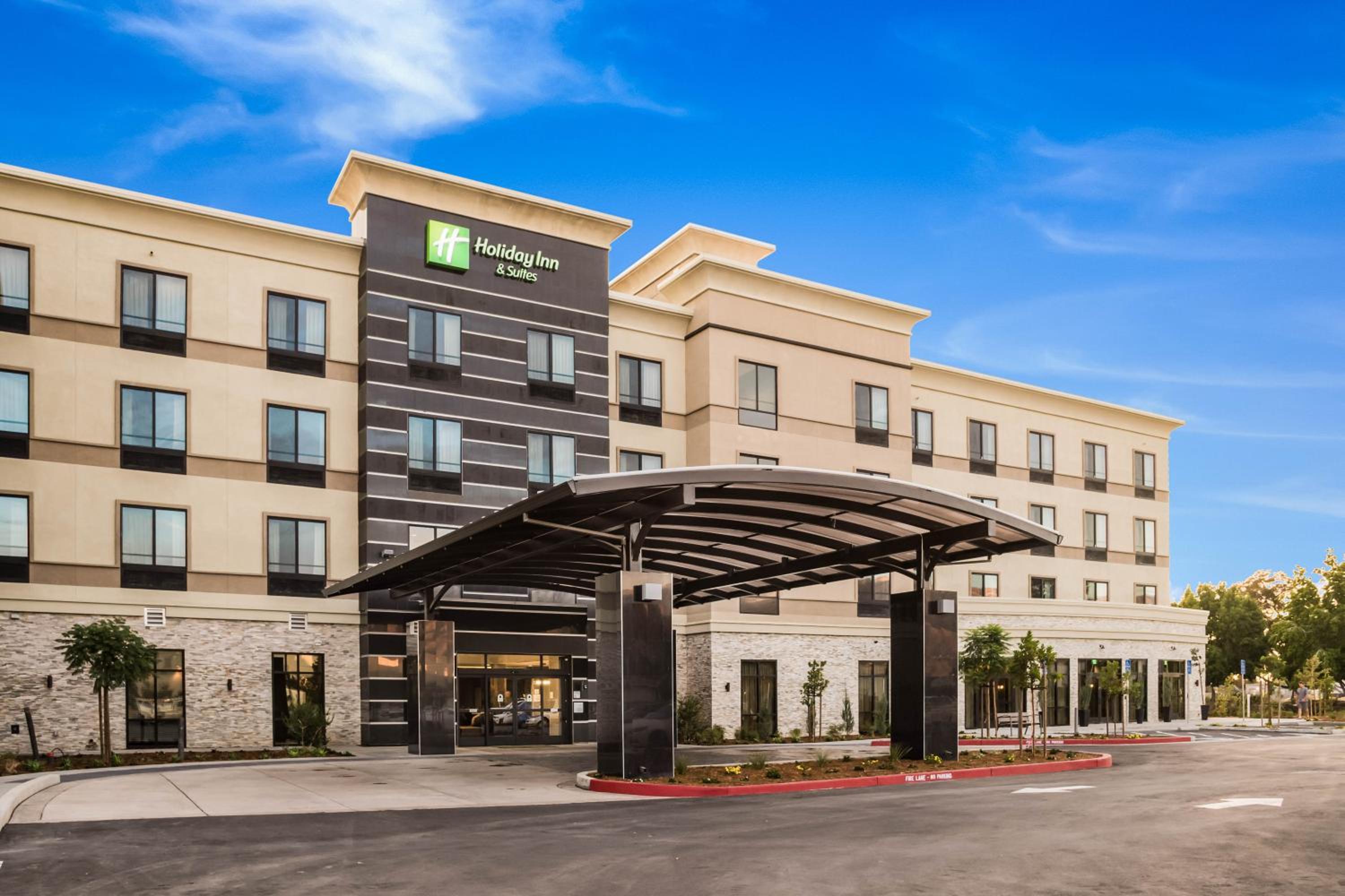 Фото Holiday Inn Hotel & Suites Silicon Valley - Milpitas, an Ihg Hotel