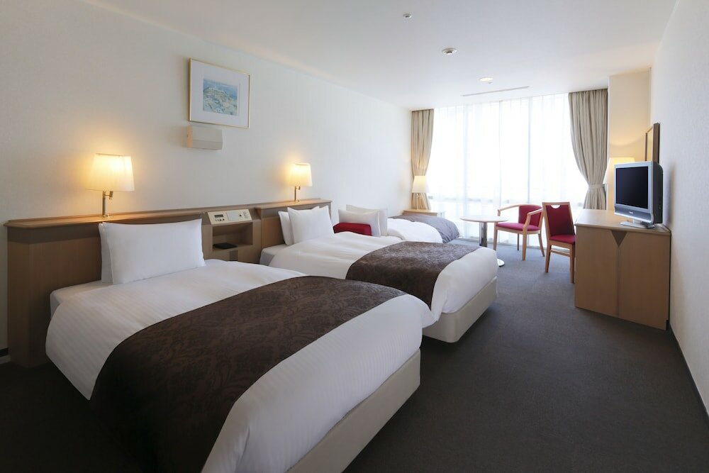 Фото Kyoto Tower Hotel