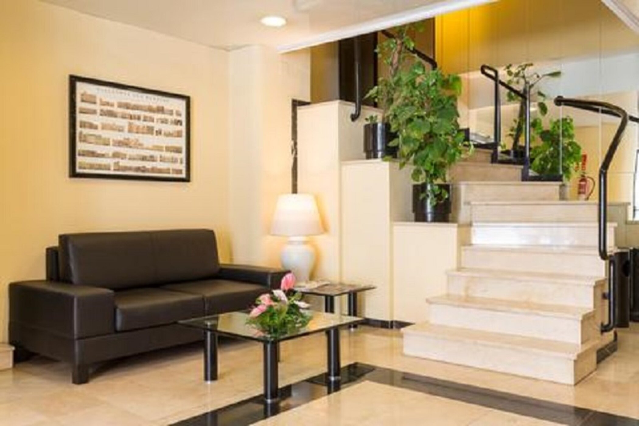 Фото Aparthotel Bertran