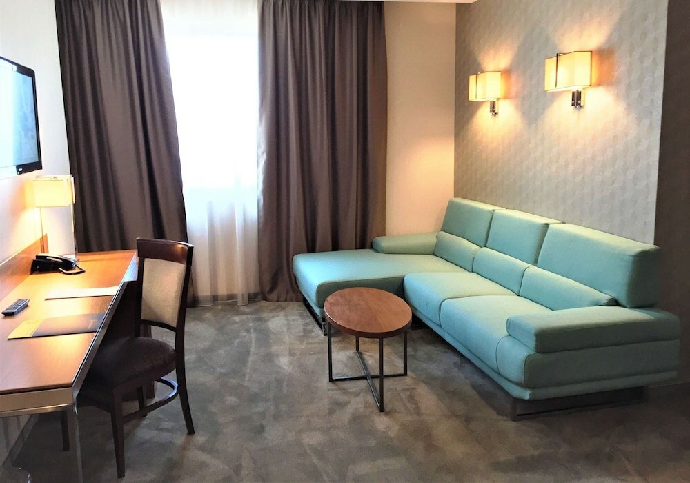 Фото Golden Tulip Varna