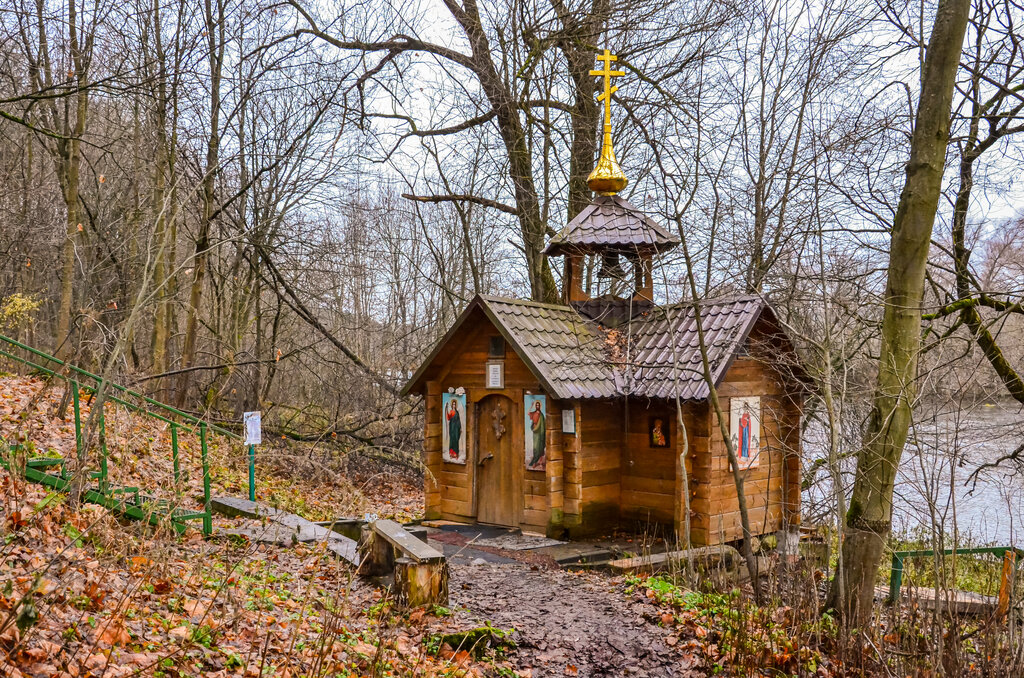 Chapel, memorial cross Часовня Иоанна Предтечи у Дунино, Zvenigorod, photo