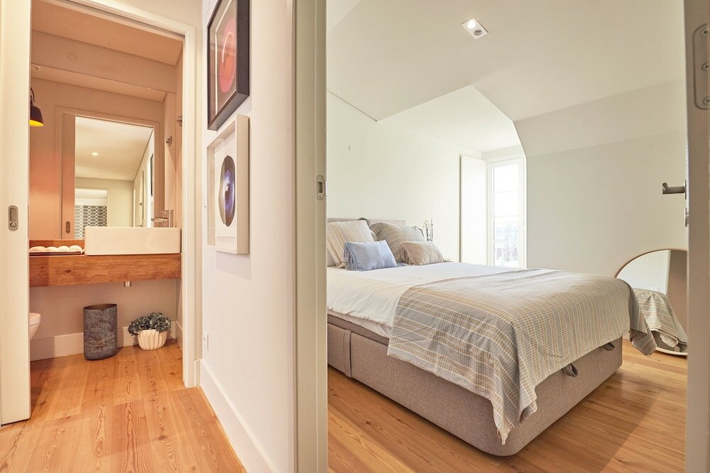 Фото Lisbon Five Stars Apartments - Bica 246