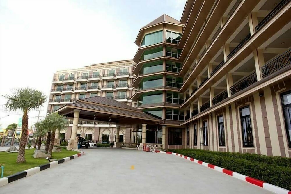 Фото J & Y Lodge Hotel