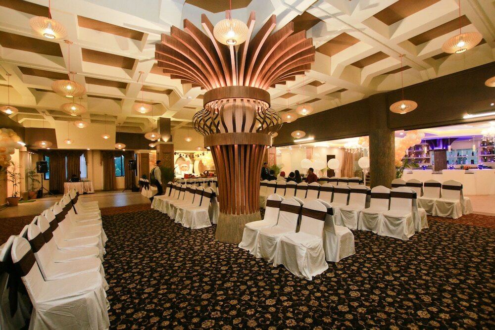 Фото United Business Hotel