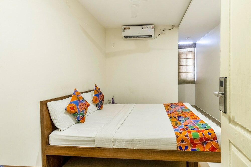 Фото Fabhotel Astra Suites Hsr Layout