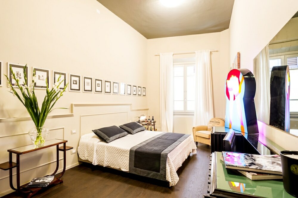 Фото Arnobio Florence Suites