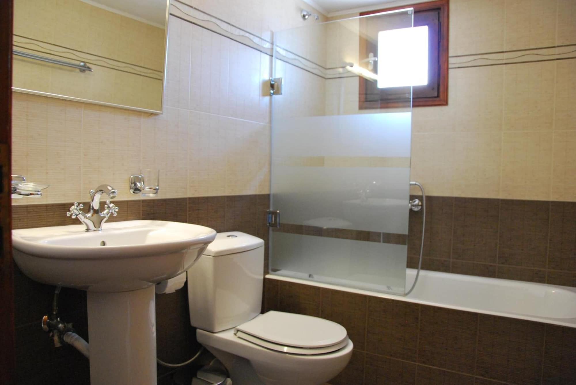 Фото Ostria Apartments