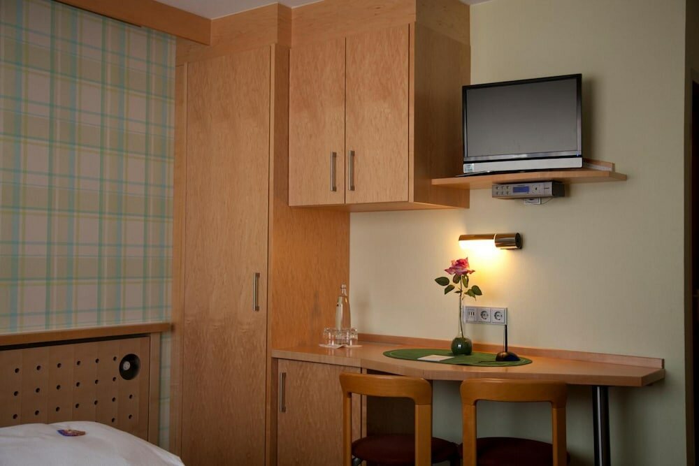 Фото Hotel Gasthof zur Windmühle