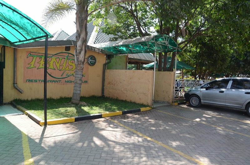Гостиница Tents Hotel в Найроби