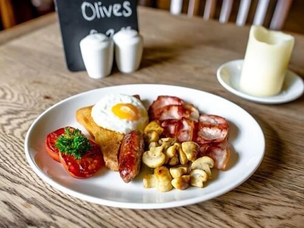 Фото The White Horse Inn