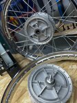 Worker cyclist (Magnitogorskaya Street, 51В), bicycle repair