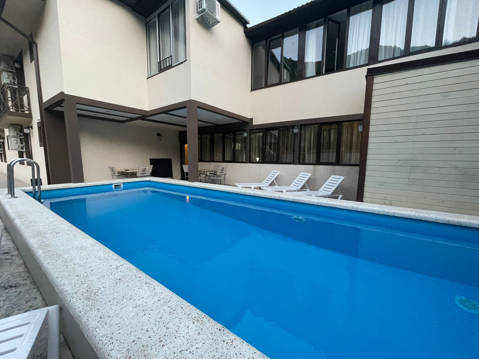 Фото Айсберг Редэнс