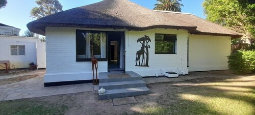 Внешний вид отеля Easy Five в Сомерсет-Уэсте, фото 3