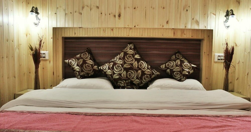 Фото Walisons Hotel