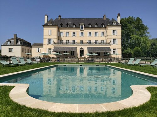Гостиница Chateau de Saulon