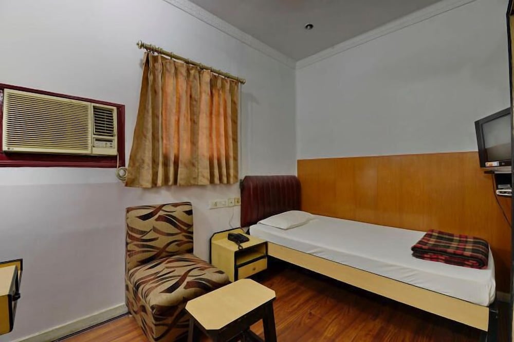 Фото Hotel Akash Ganga