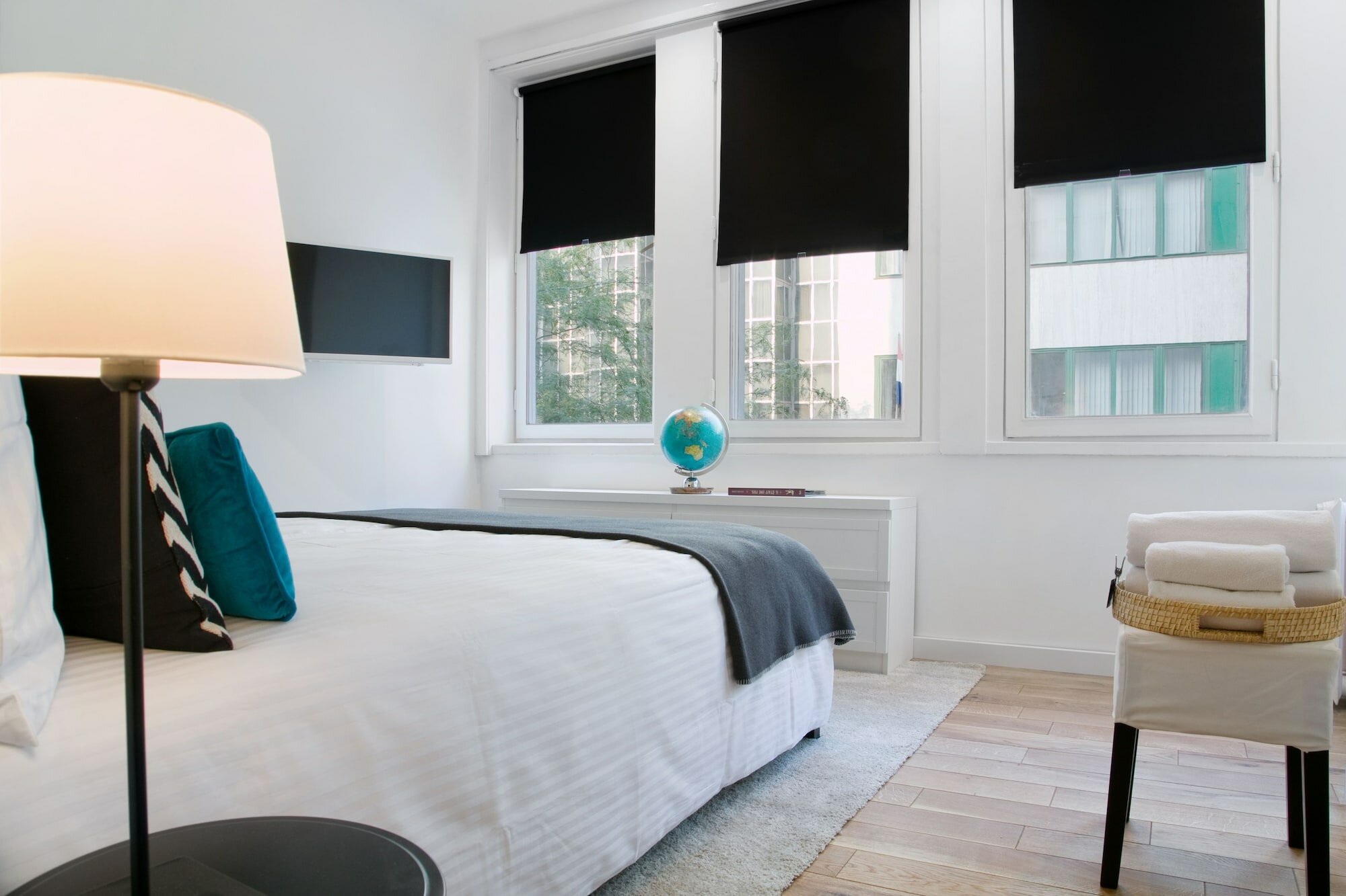 Фото Angel Main Square